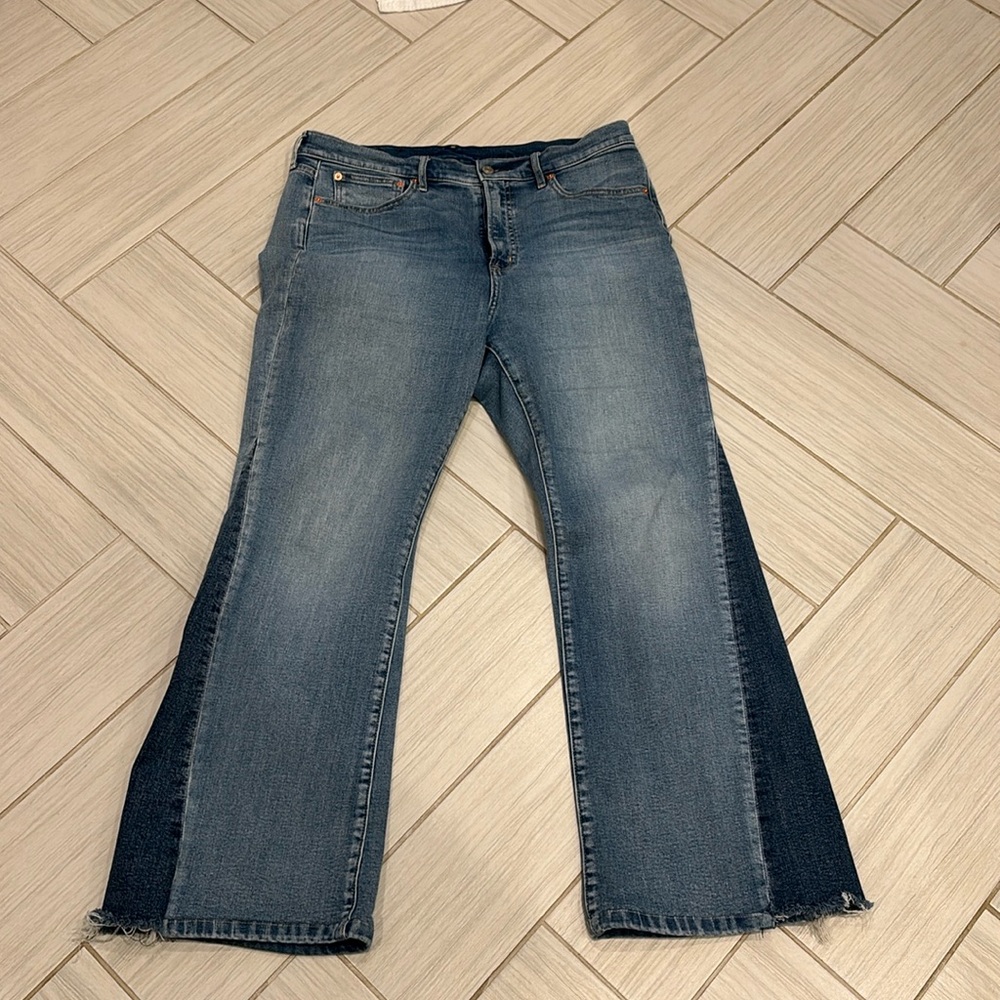 Gap 70’s flare High Rise